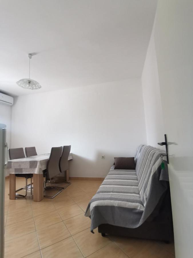 Emily Appartement Biograd Na Moru Buitenkant foto